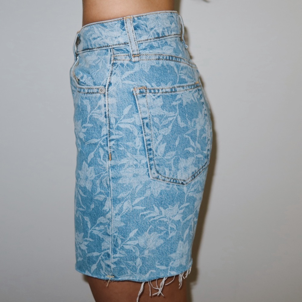 Rag & Bone Maya Jean Shorts - Picture 2 of 8